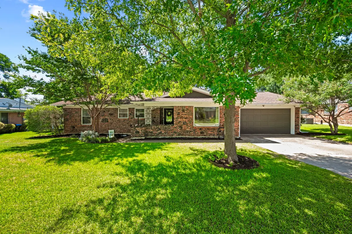 3517 Wooten Drive, Fort Worth, TX 76133 - #1