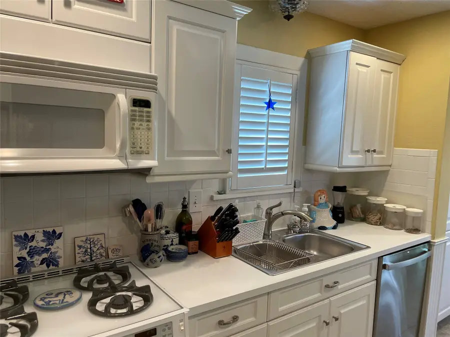 5115 Stanford Avenue, Dallas, TX 75209 - #2