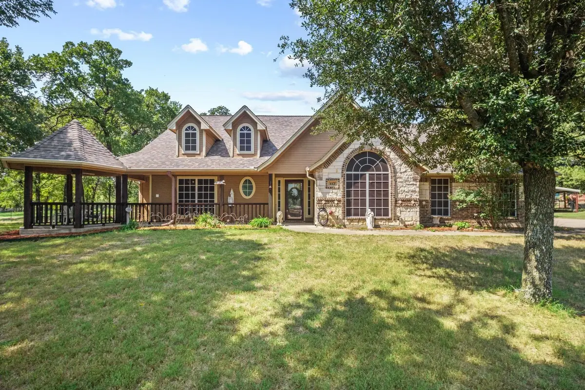 112 Knight Court, Springtown, TX 76082 - #1