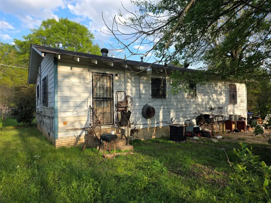 1417 Ray Street, Longview, TX 75602 - #2