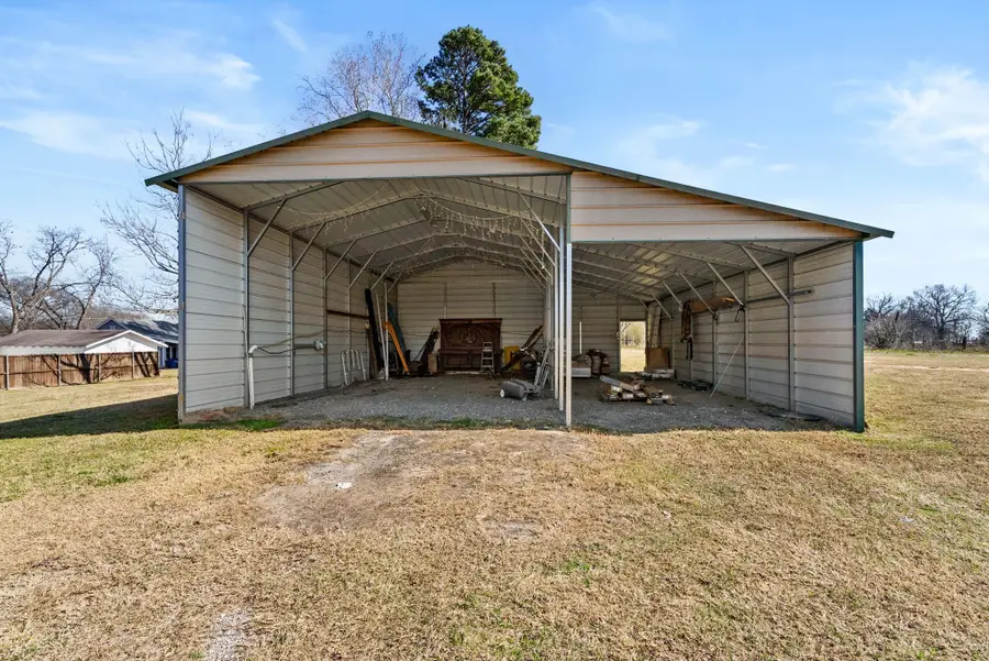 605 Dallas Street, Winona, TX 75792 - #2