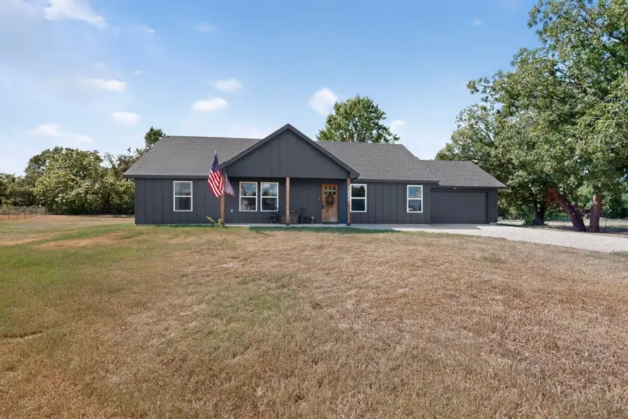 1069 Hereford Drive, Springtown, TX 76082 - #3