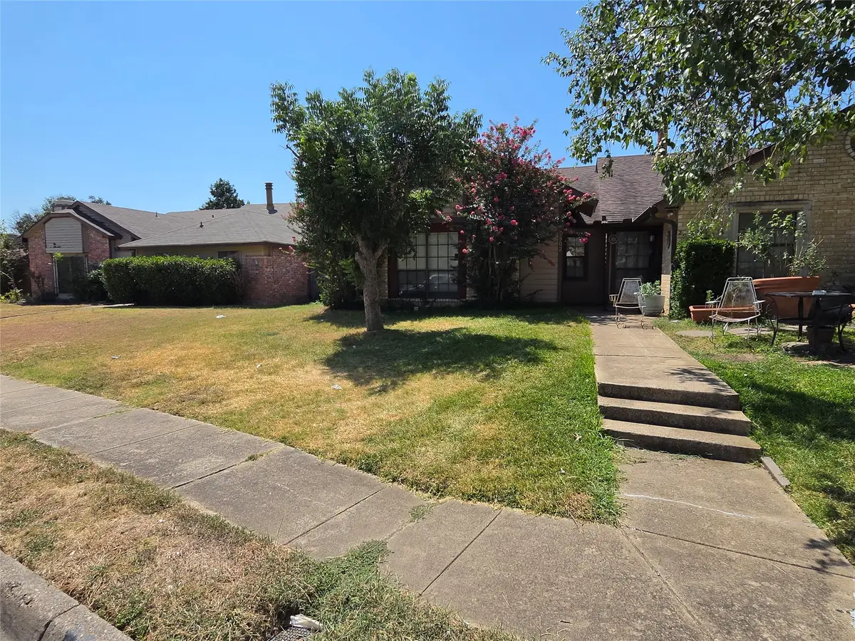 2502 E Timberview Lane, Arlington, TX 76014 - #1
