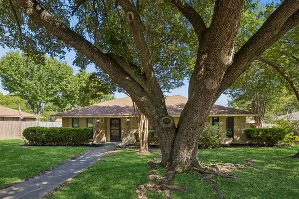117 Wesley Drive, DeSoto, TX 75115