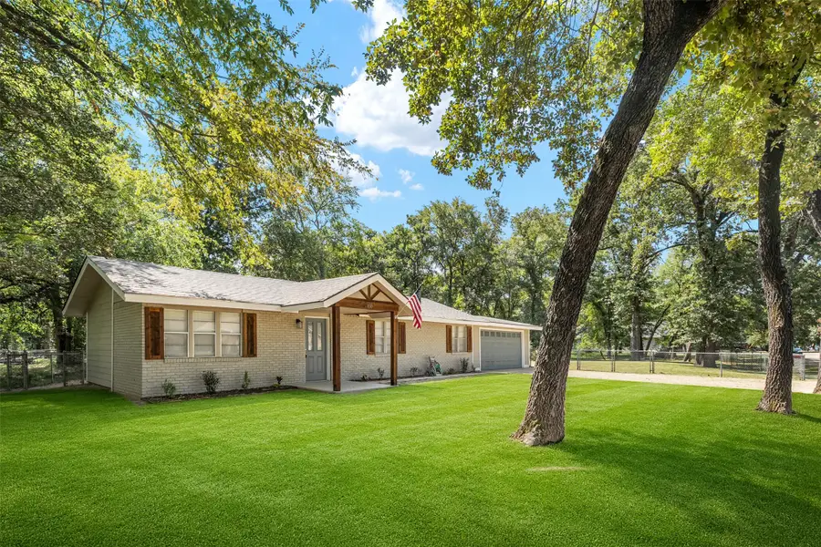 110 Meadowood Road, Enchanted Oaks, TX 75156 - #2