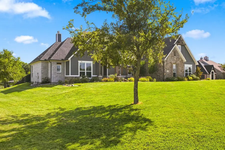 215 Tonkawa Trail, Corsicana, TX 75109 - #2
