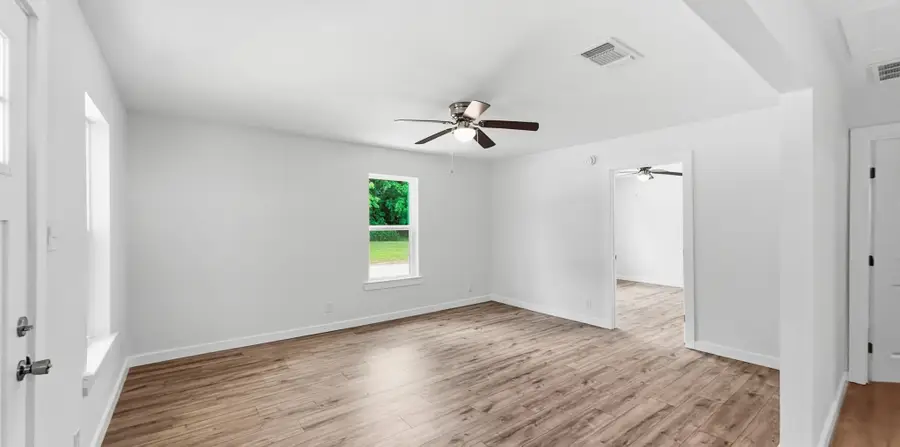 108 N Main Street, Sadler, TX 76264 - #3