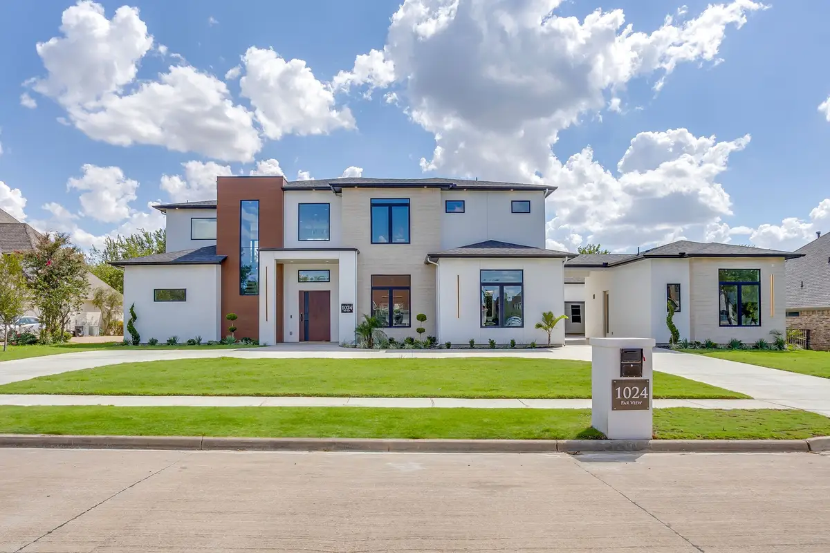 1024 Parview Circle, Grand Prairie, TX 75104 - #1