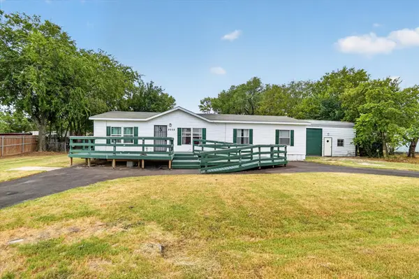 2032 Dorothy Drive, Burleson, TX 76028