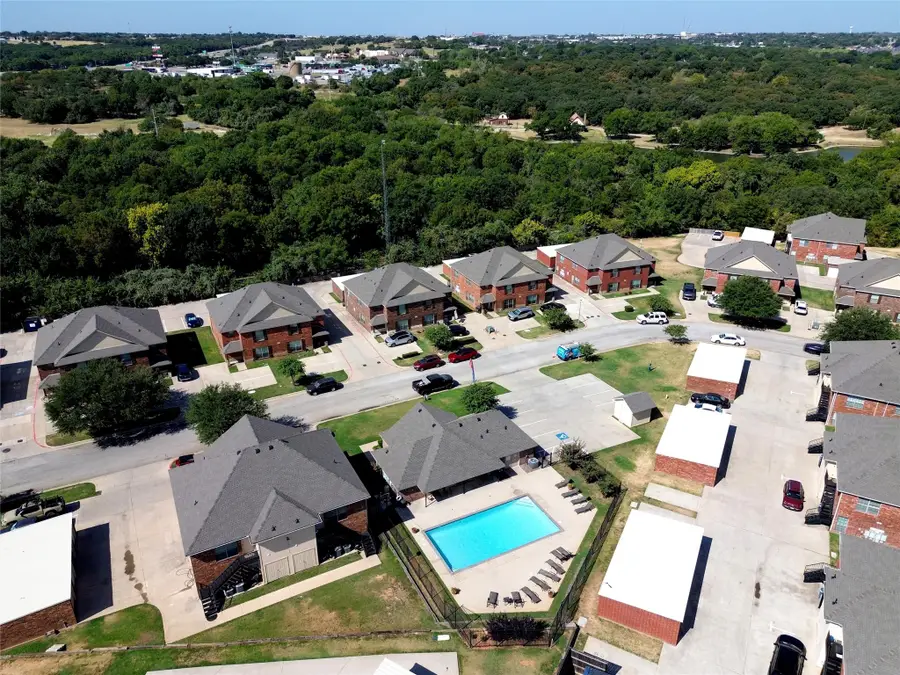 304 Kourtney Court, Weatherford, TX 76086 - #2