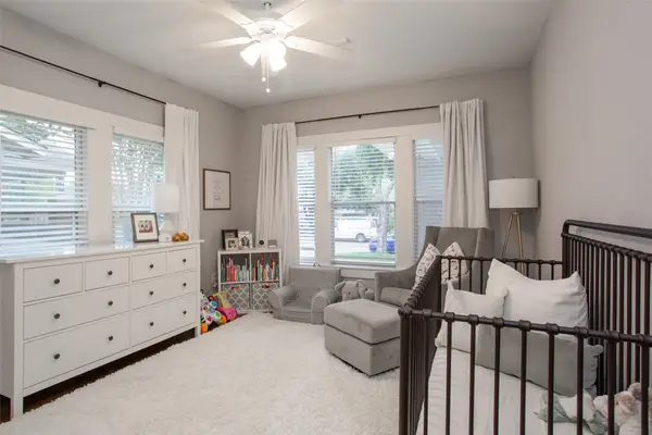 4826 Pershing Avenue, Fort Worth, TX 76107