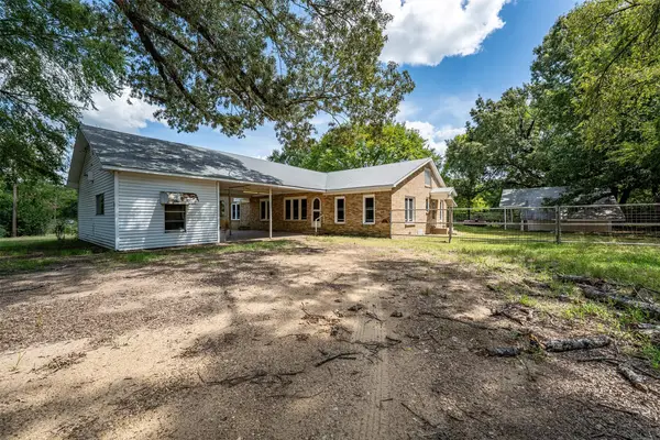 5250 Fm 2494, Athens, TX 75751