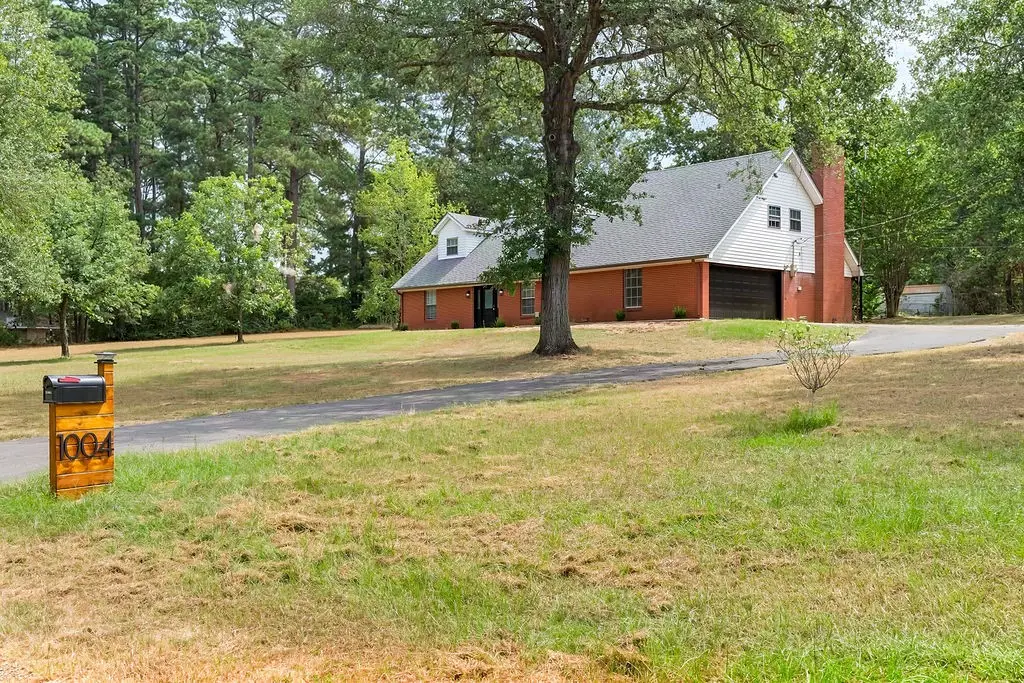 1004 Sunset Drive, Daingerfield, TX 75638 - #1