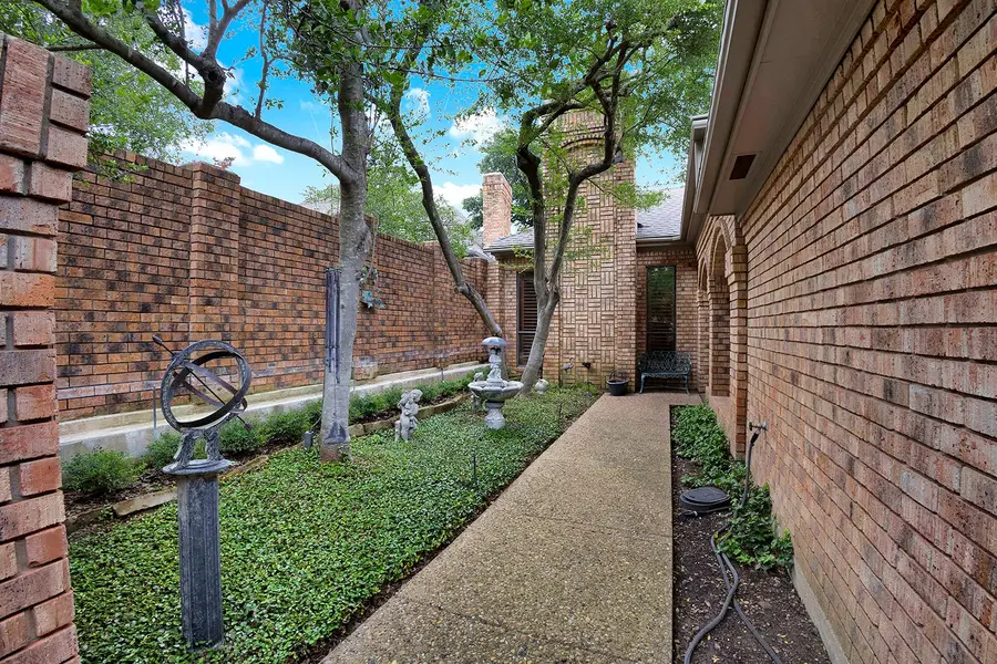 16046 Chalfont Circle, Dallas, TX 75248 - #2