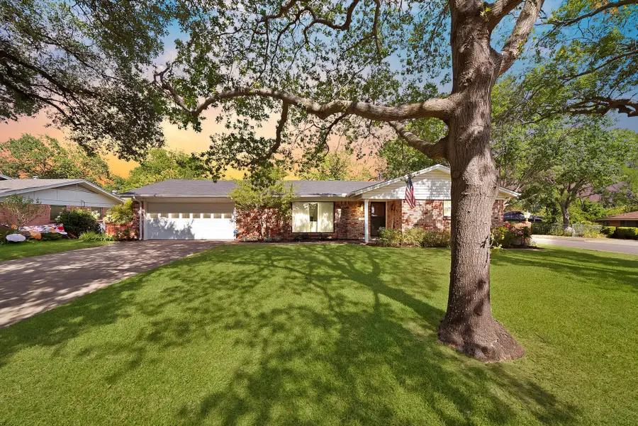 3929 Westerly Road, Benbrook, TX 76116 - #2