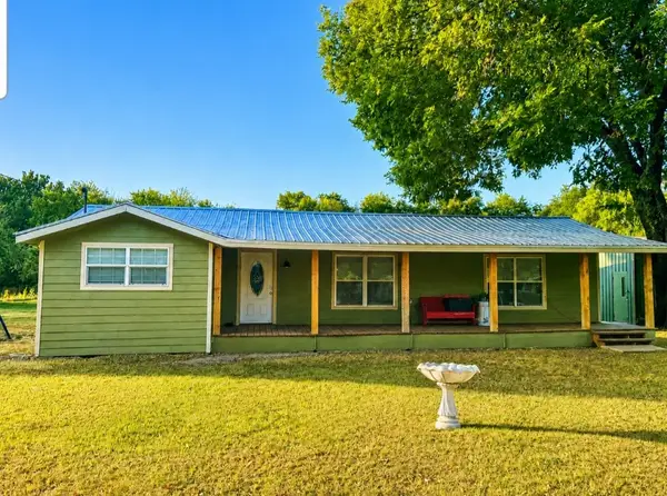 175 County Road 2032, Klondike, TX 75448