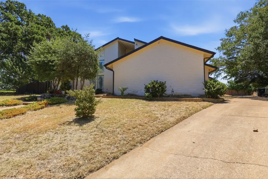 2700 Shadow Wood Court, Arlington, TX 76006 - #2