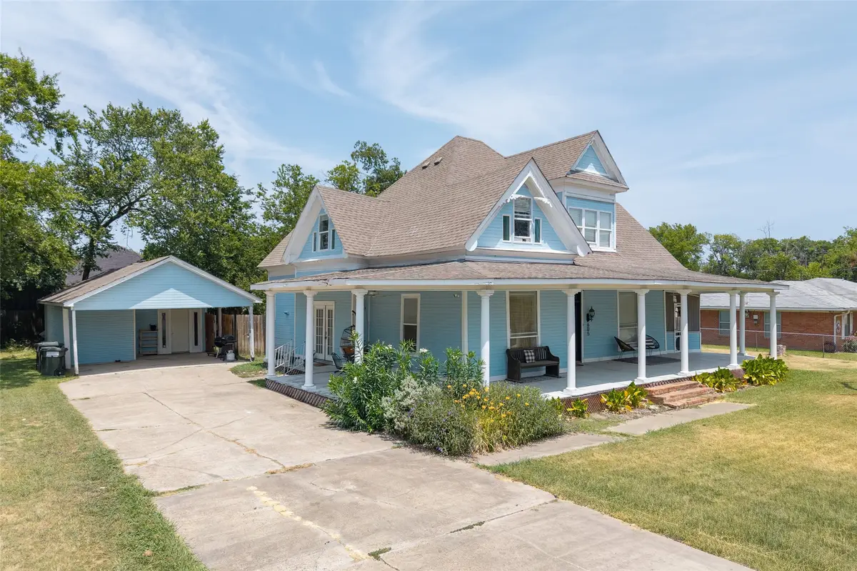 605 E 9th Street, Kemp, TX 75143 - #1