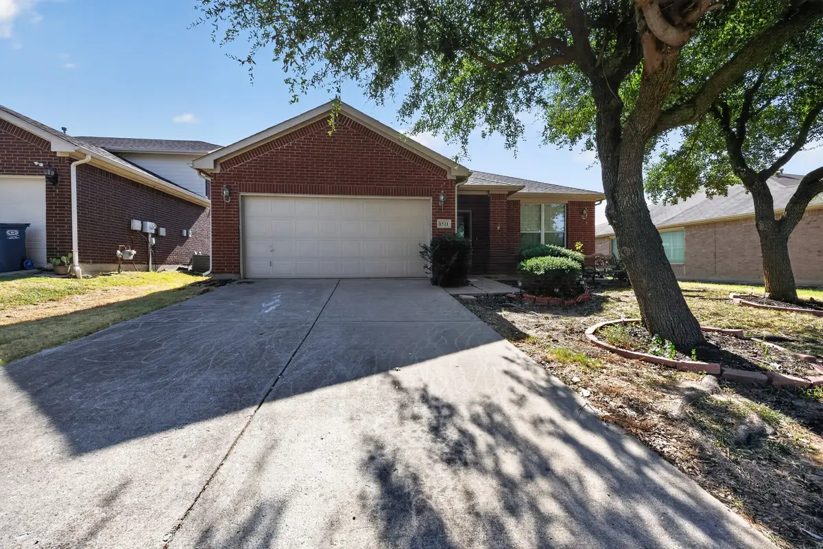 1521 Stanford Drive, Van Alstyne, TX 75495 - #1