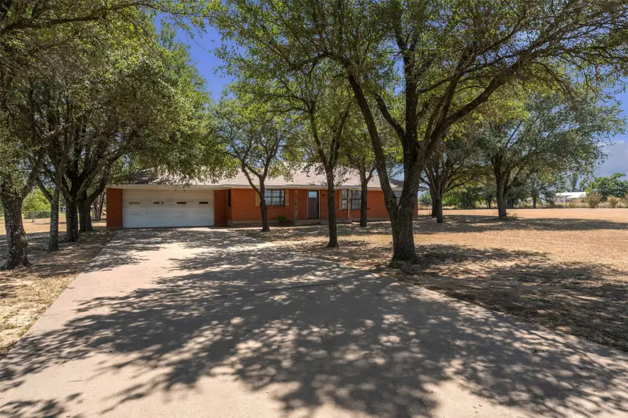 805 S Swanson Road, Mineral Wells, TX 76067 - #2