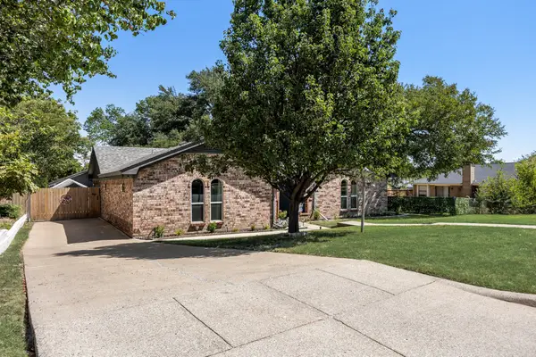 4825 Barnett Street, Fort Worth, TX 76103