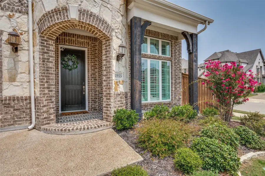 1935 Stamp Road, Irving, TX 75062 - #2
