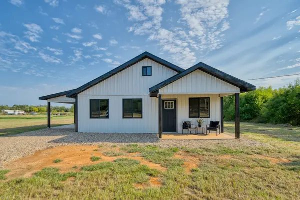 104 Private Road 33091, Omaha, TX 75571