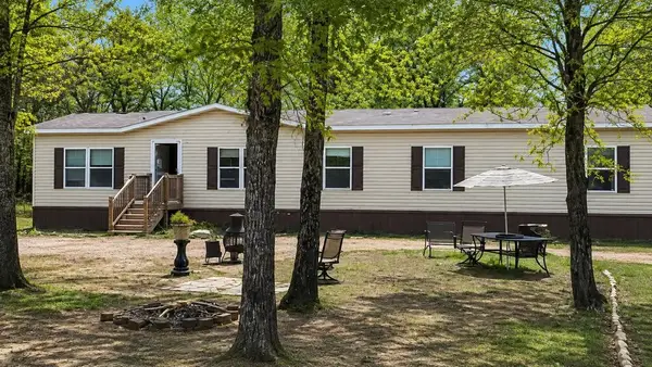 152 Lake Shadows Circle, Gun Barrel City, TX 75156