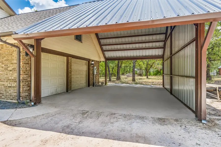 2865 J E Woody Road, Springtown, TX 76082 - #3