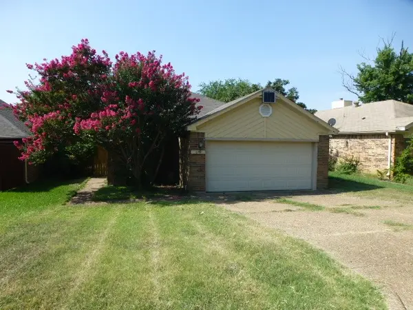 10711 Tall Oak Drive, Fort Worth, TX 76108