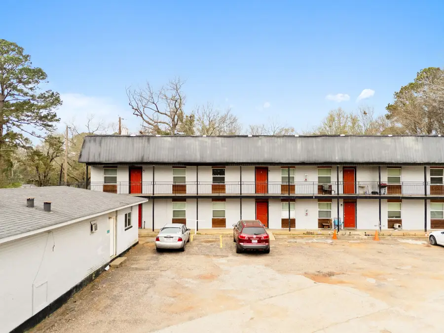 429 Johnson St, Longview, TX 75602 - #2
