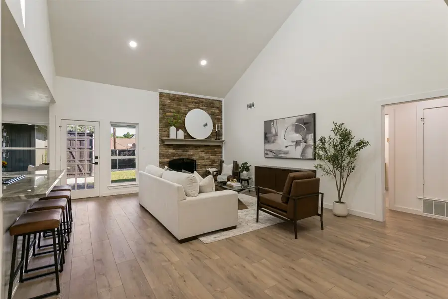 8031 Moss Meadows Drive, Dallas, TX 75231 - #2