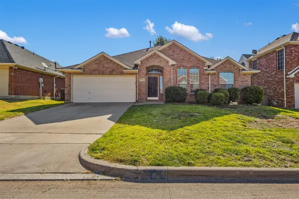 7521 Summer Meadows Drive, Fort Worth, TX 76123