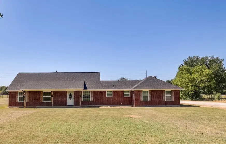 4024 J Rendon Road, Burleson, TX 76028 - #1
