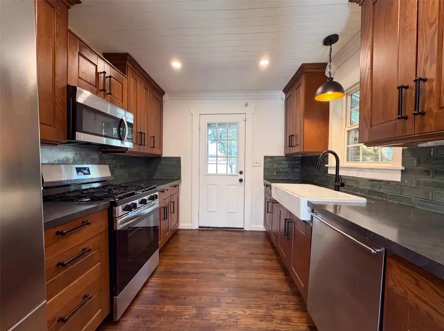 1856 Carl Street, Fort Worth, TX 76103 - #2