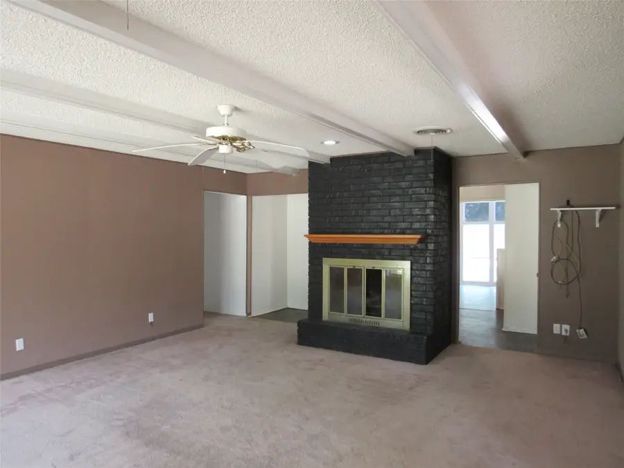 423 W Anders Street, Marlin, TX 76661 - #3