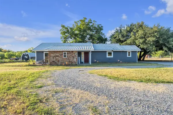 4080 Pleasant Valley Road, Mineral Wells, TX 76067