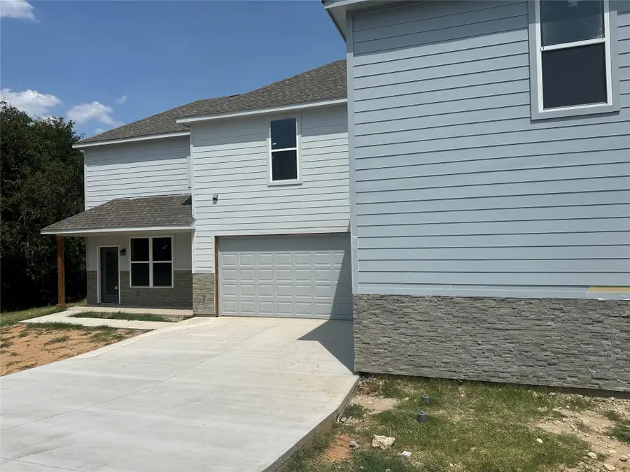 806 N Cates Street, Decatur, TX 76234 - #2