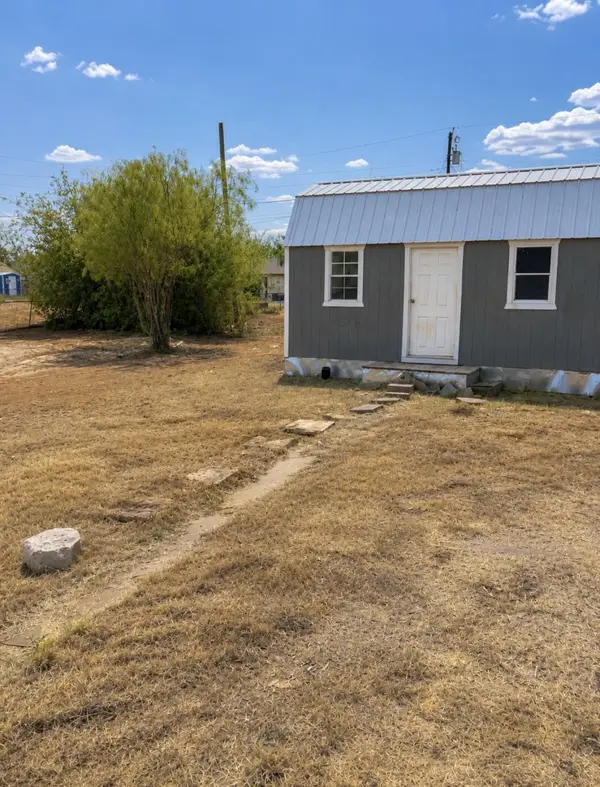 1902 Ave G, Anson, TX 79501