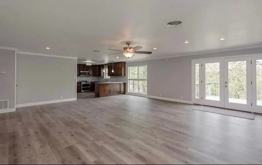 270 Butcher Point, Gainesville, TX 76240 - #3