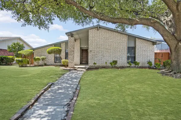 247 Woodhurst Drive, Coppell, TX 75019