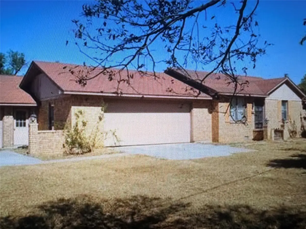 813 E Highway 114, Boyd, TX 76023 - #1