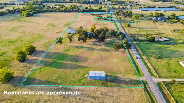 330 Farm Road 900 S, Saltillo, TX 75478