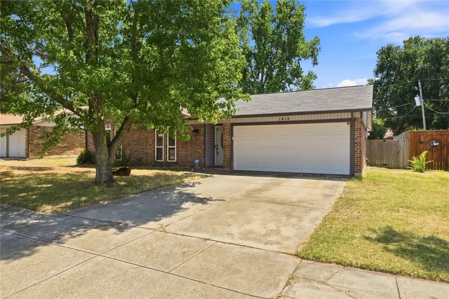 1912 Westover Drive, Arlington, TX 76015 - #2