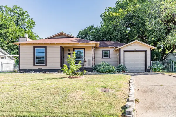 1002 W Sanford Street, Arlington, TX 76012