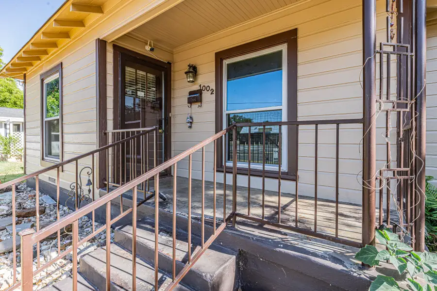 1002 W Sanford Street, Arlington, TX 76012 - #2