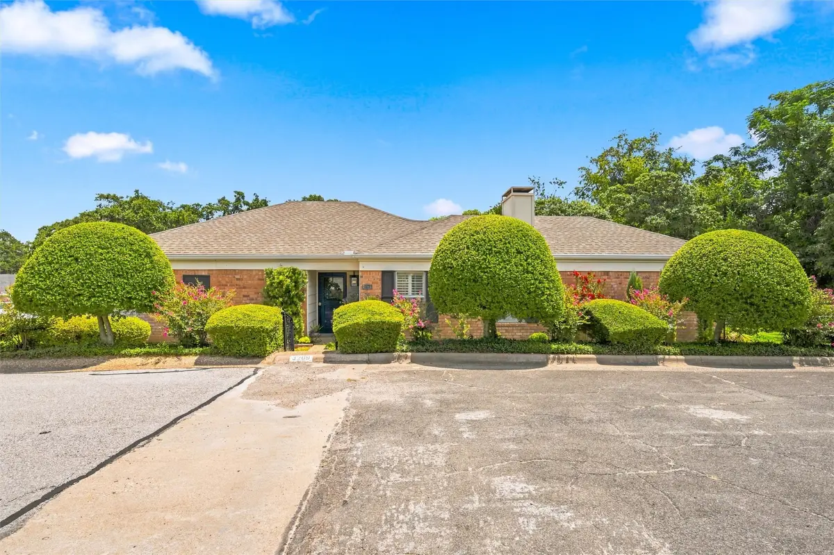 3209 Creekwood Circle, Waco, TX 76710 - #1