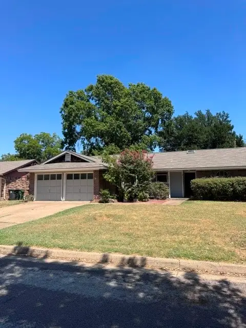2703 Capistrano Court S, Arlington, TX 76015 - #2