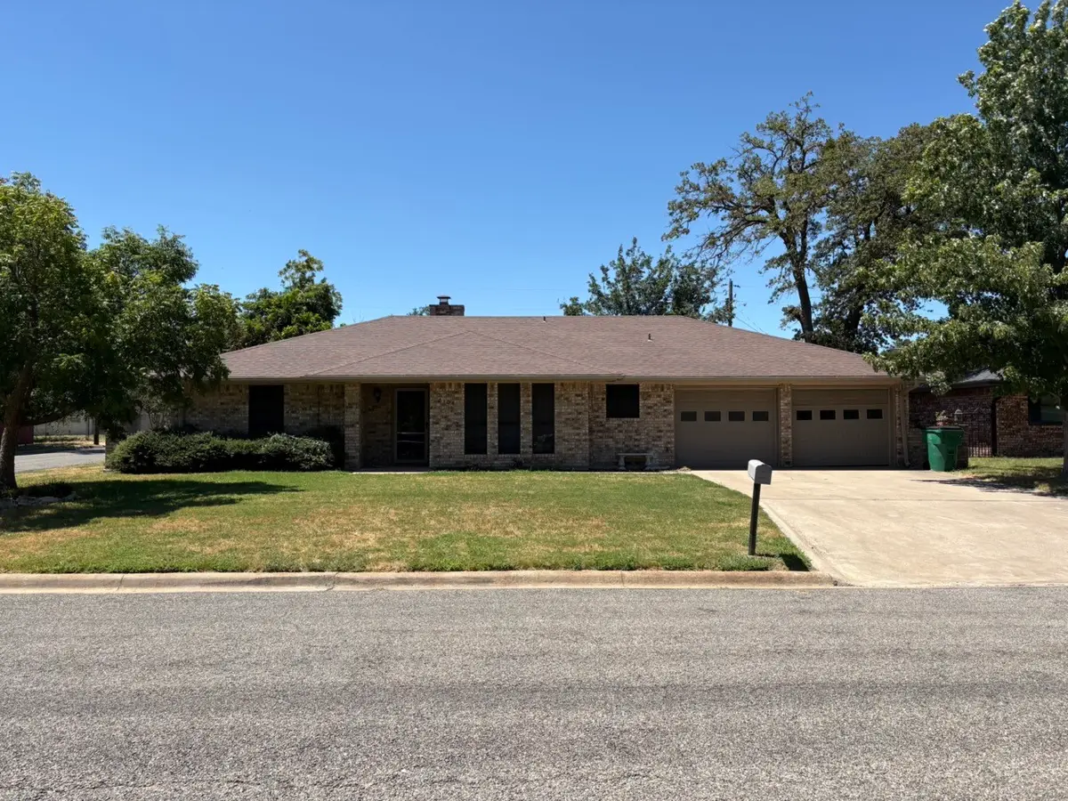 2104 N Woodland Street, Stephenville, TX 76401 - #1