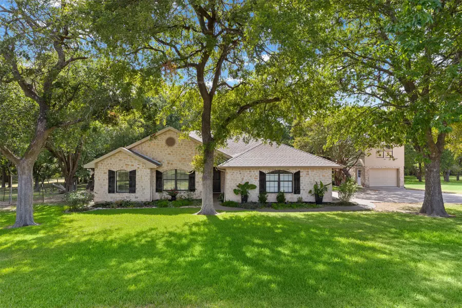 318 Ridge Creek Road, Waxahachie, TX 75167 - #2